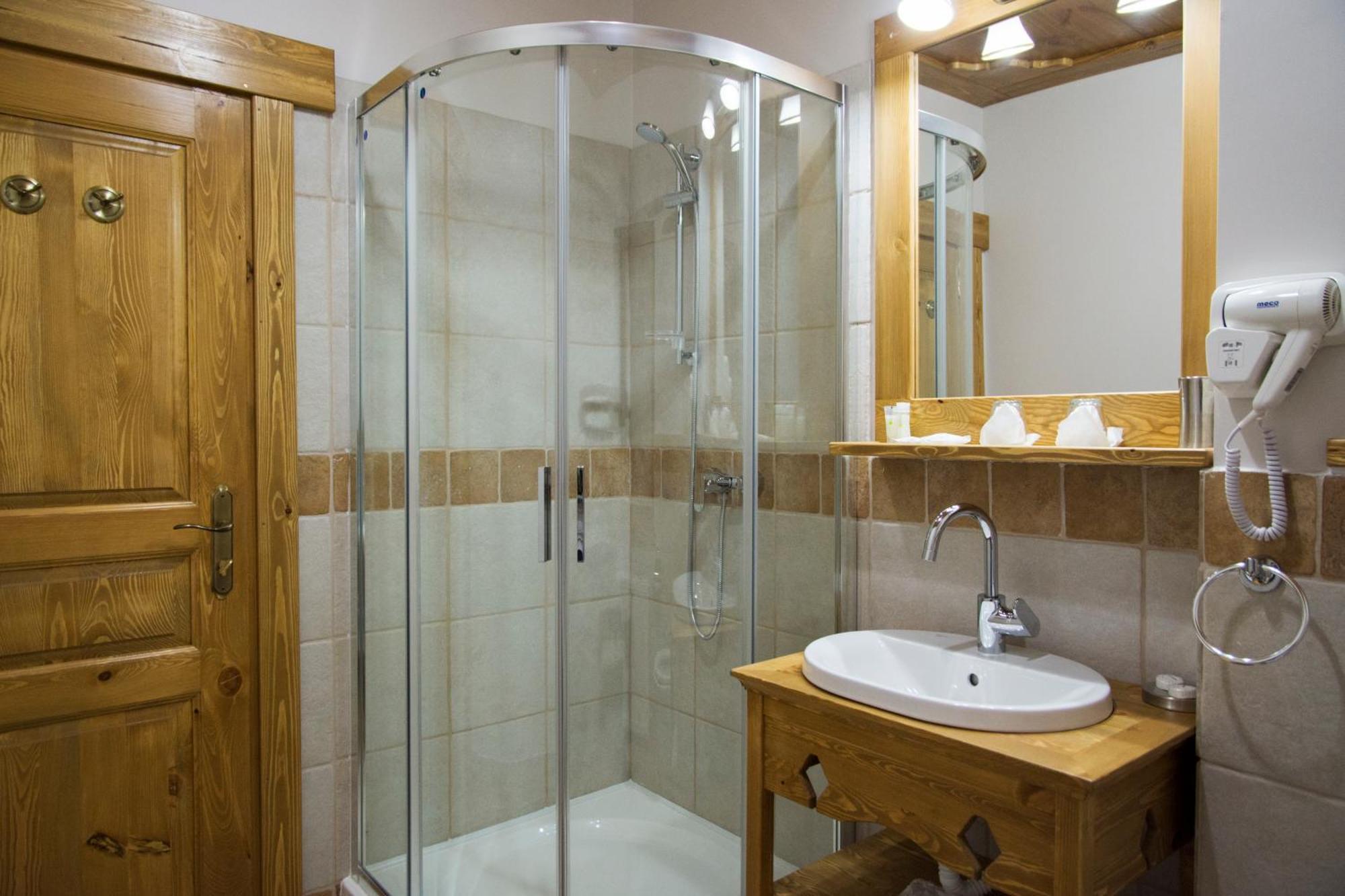 Samedru Hotel Măgura Стая снимка
