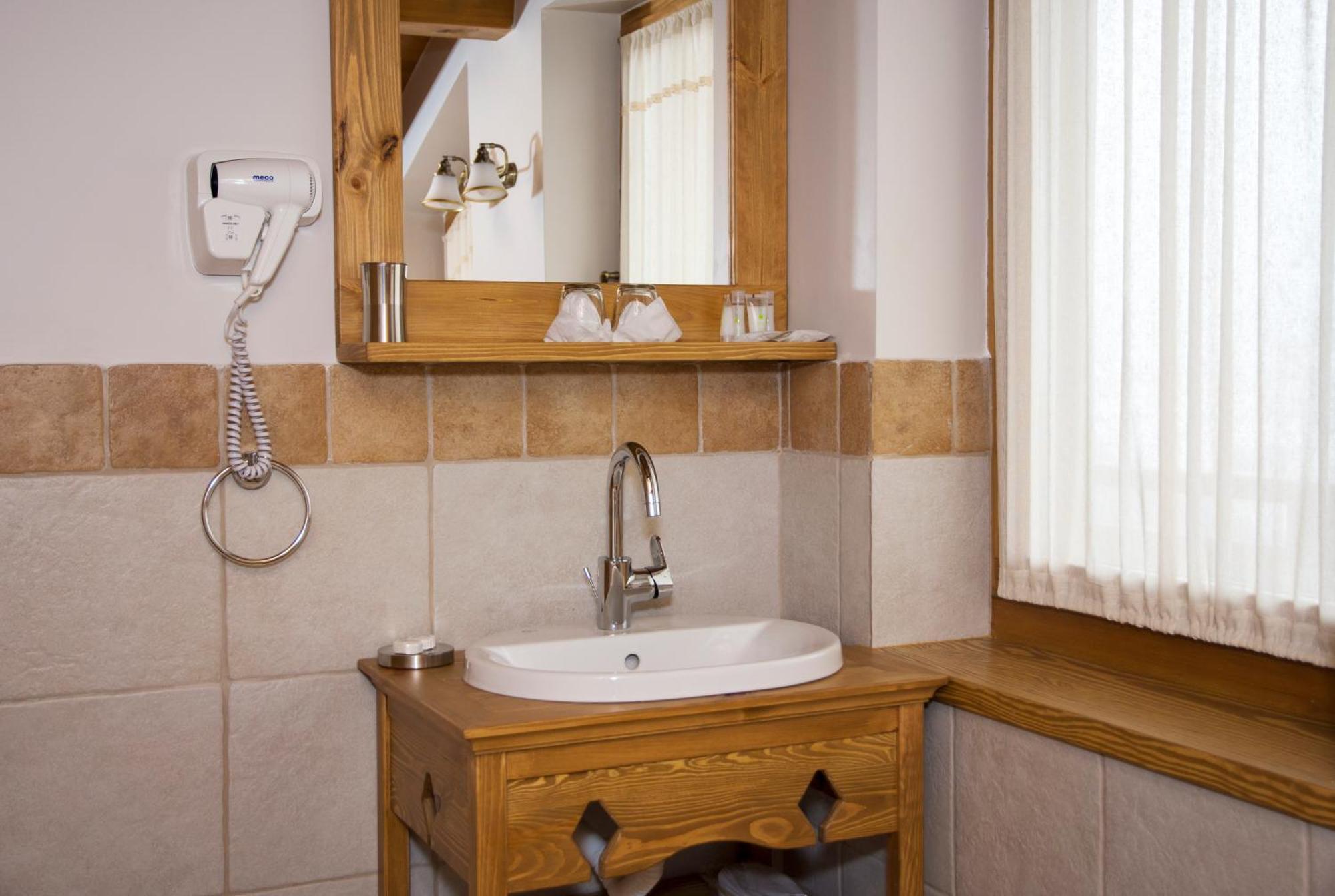 Samedru Hotel Măgura Стая снимка
